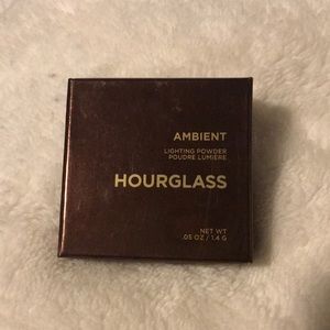 Hourglass Ambient Lighting Powder/Diffused Light